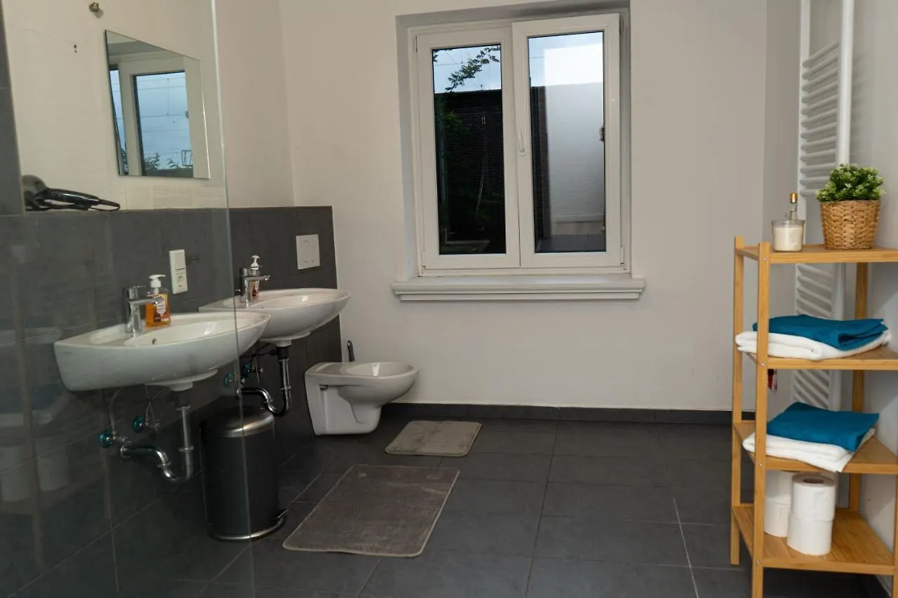 Downtown Apartments BRE Hostel